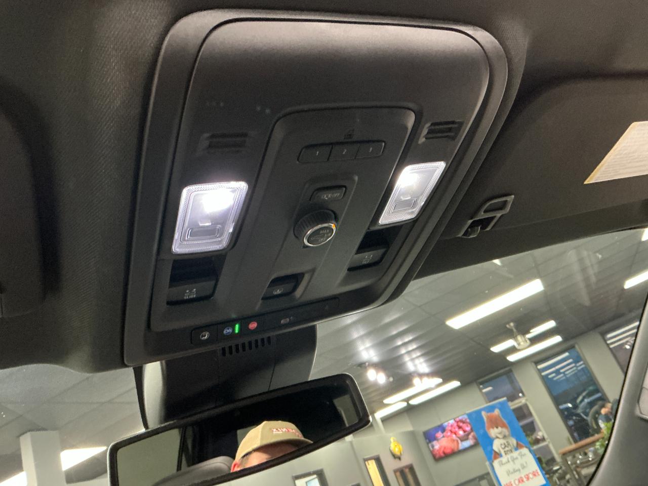Chevrolet Suburban 4WD 4dr Z71 2023