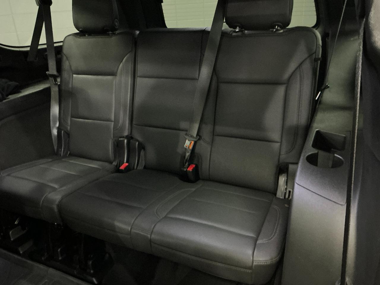 Chevrolet Suburban 4WD 4dr Z71 2023