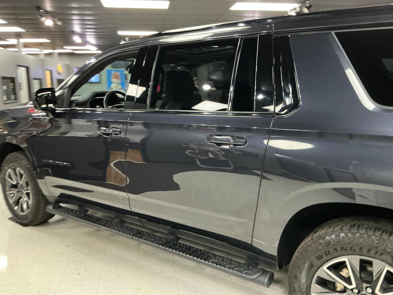 Chevrolet Suburban 4WD 4dr Z71 2023
