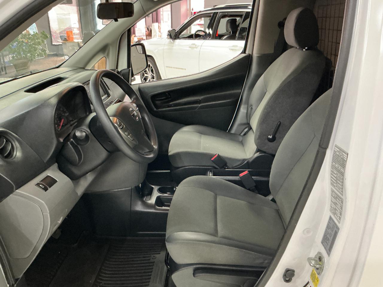 Nissan NV200 Compact Cargo I4 S 2020