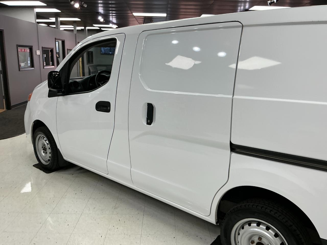 Nissan NV200 Compact Cargo I4 S 2020