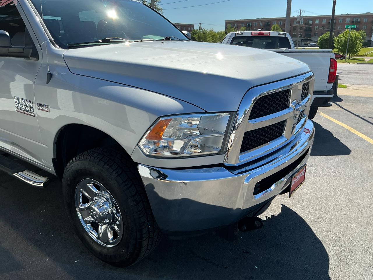 RAM 2500 SLT Crew Cab LWB 4WD 2017
