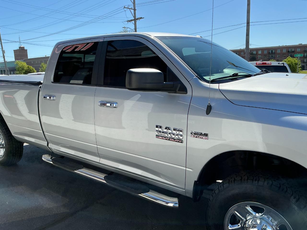 RAM 2500 SLT Crew Cab LWB 4WD 2017