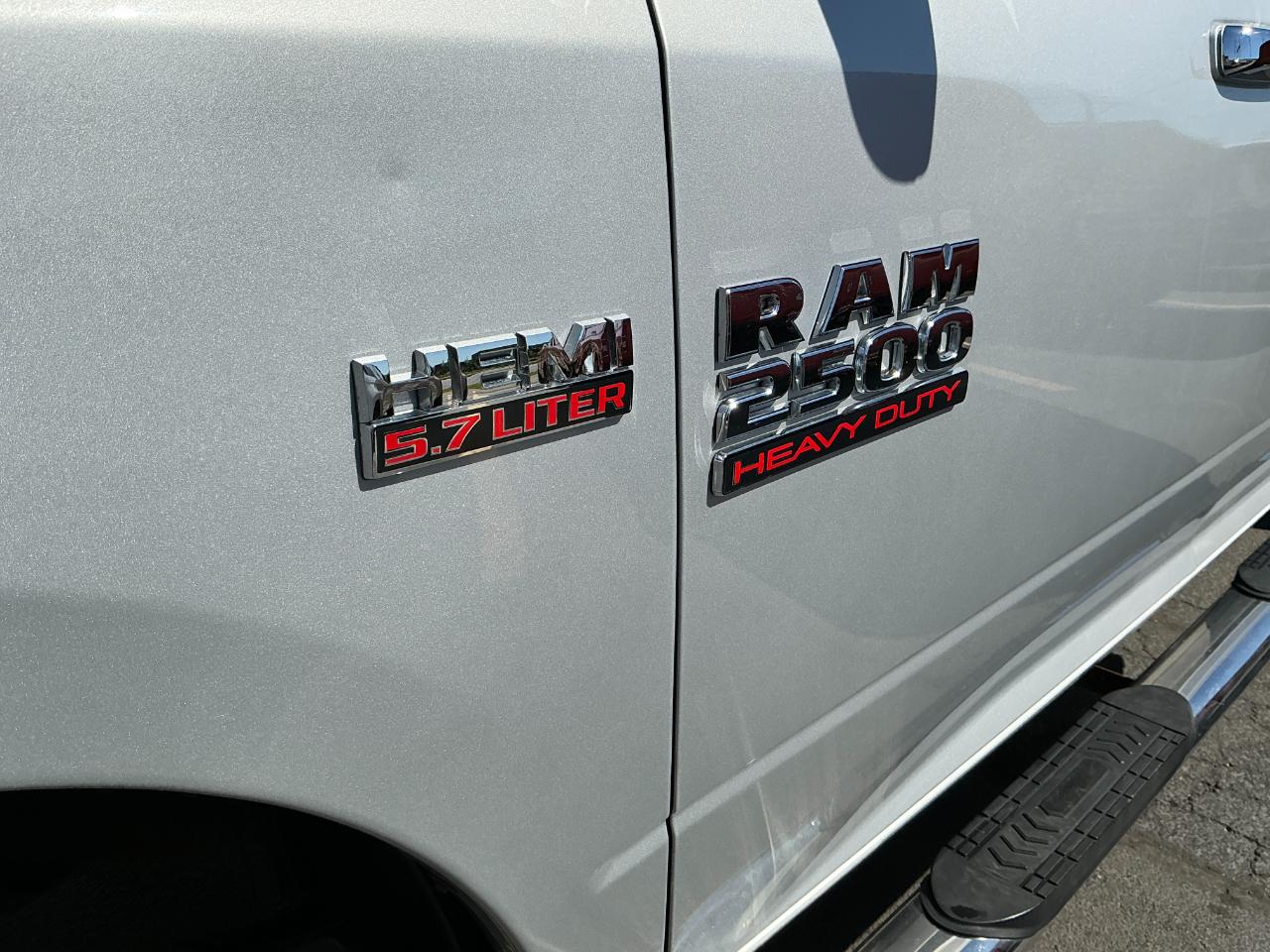 RAM 2500 SLT Crew Cab LWB 4WD 2017