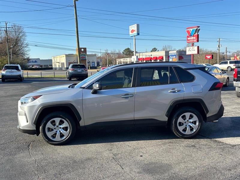 Toyota RAV4 LE 2019