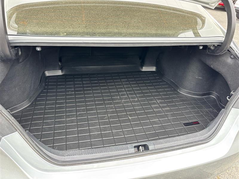 Toyota Camry SE 2021