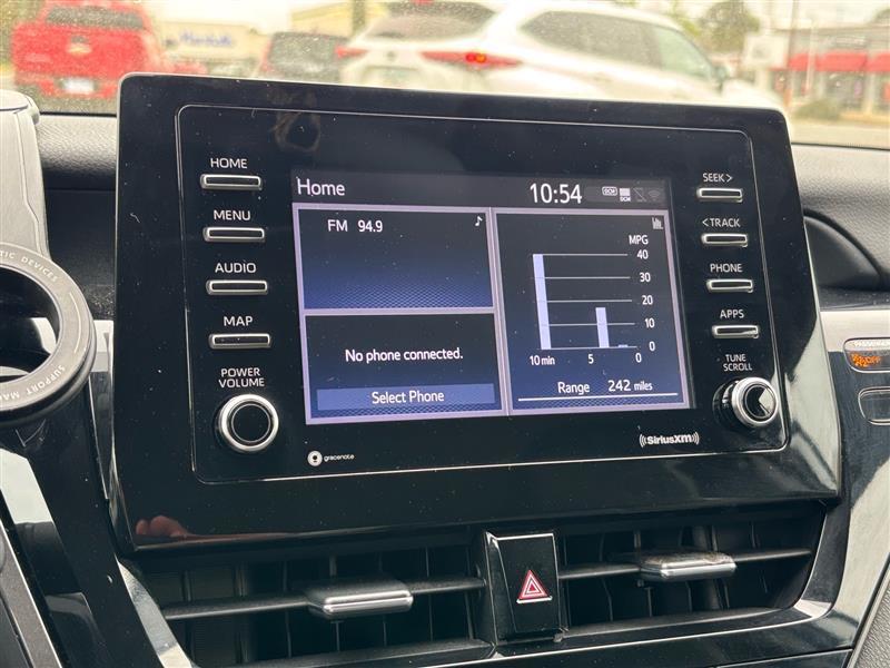 Toyota Camry SE 2021