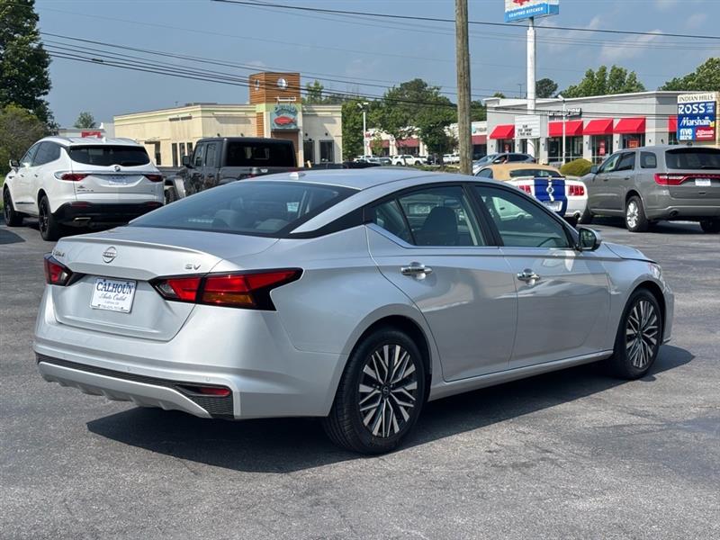 Nissan Altima 2.5 SV 2023