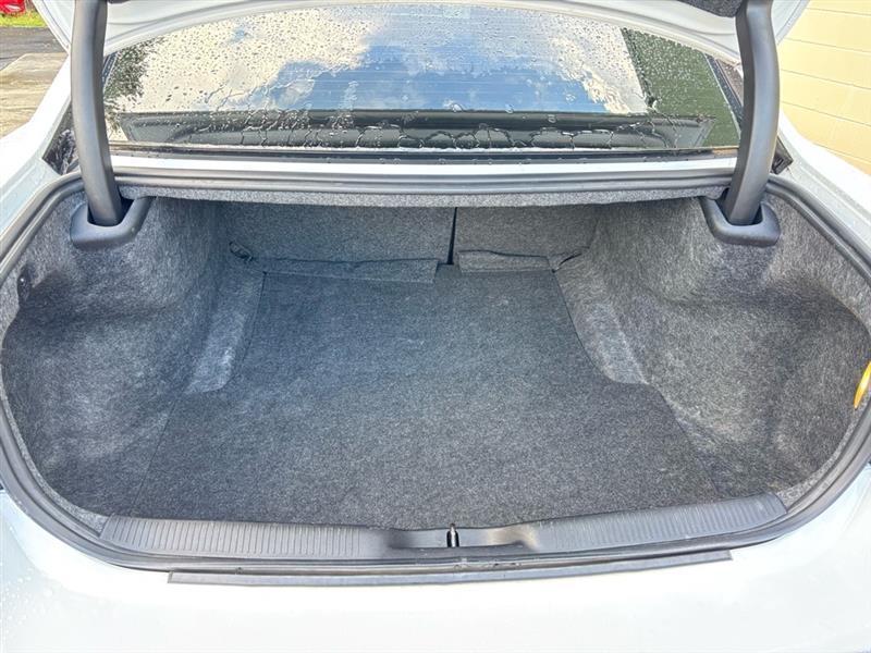 2022 Dodge Charger SXT - Photo 9