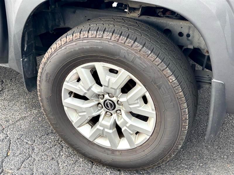 Nissan Frontier SV Crew Cab 2WD 2023