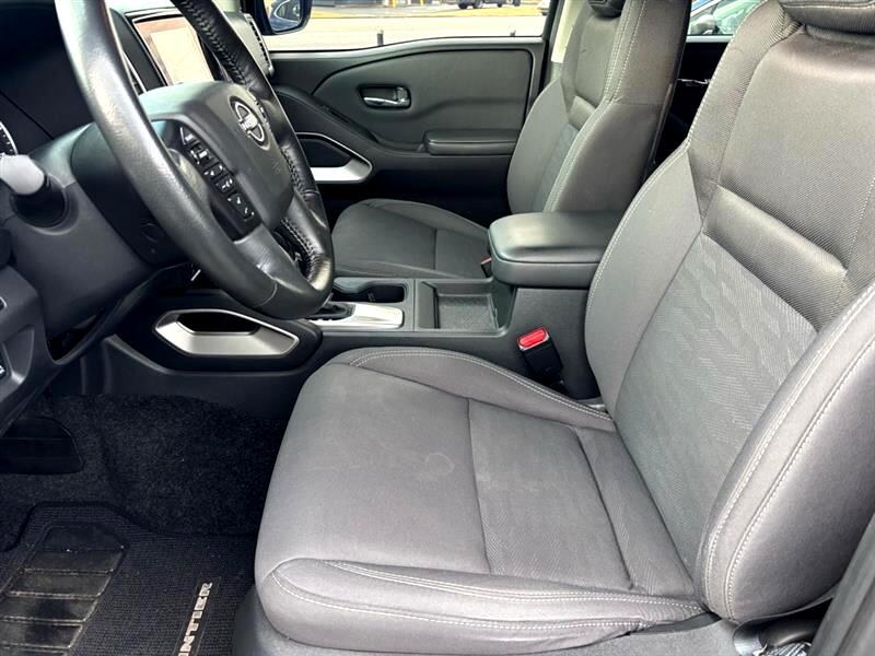 Nissan Frontier SV Crew Cab 2WD 2023