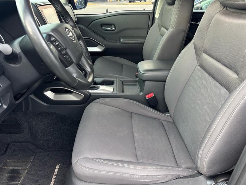 Nissan Frontier SV Crew Cab 2WD 2023