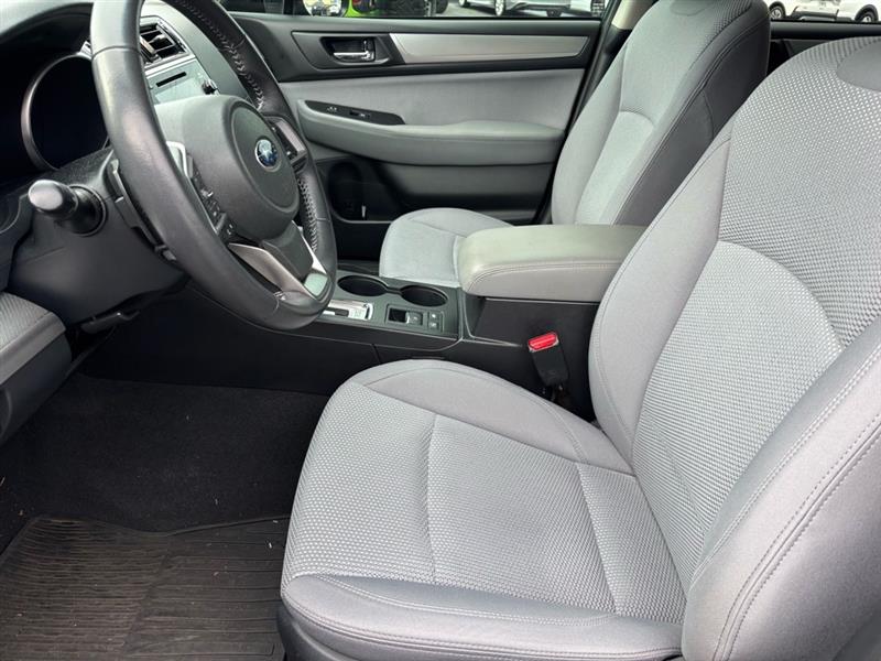 2018 Subaru Outback 2.5i Premium photo 6