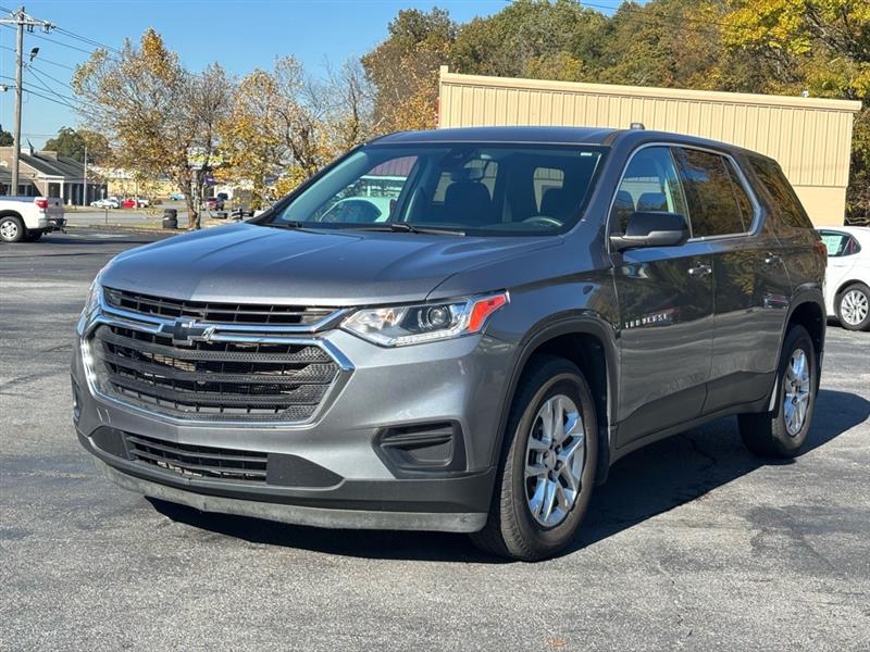 2021 Chevrolet Traverse LS's photo