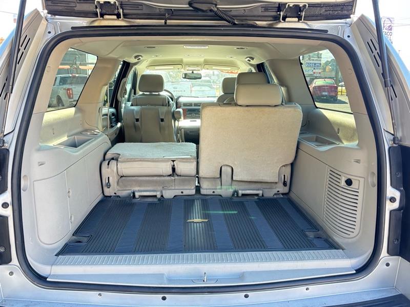 Chevrolet Suburban LT 1500 2WD 2013