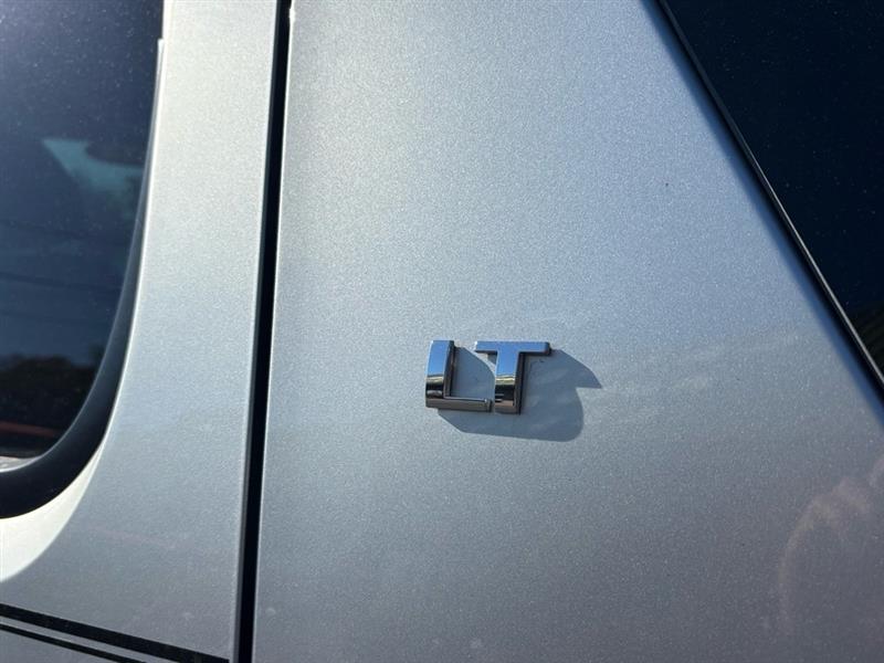 Chevrolet Suburban LT 1500 2WD 2013