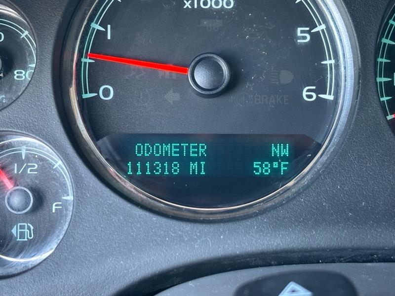 Chevrolet Suburban LT 1500 2WD 2013