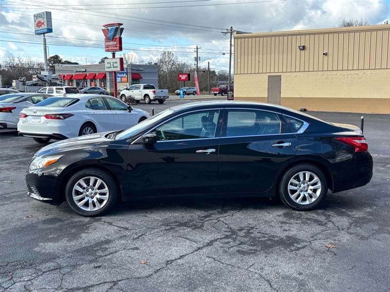 2017 Nissan Altima 2.5 S photo 3