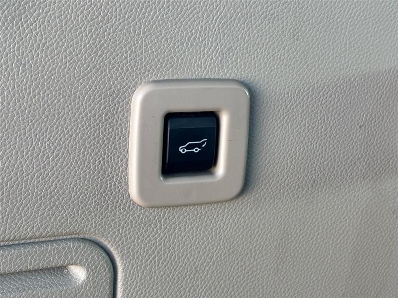 Ford Expedition EL Limited 2WD 2013