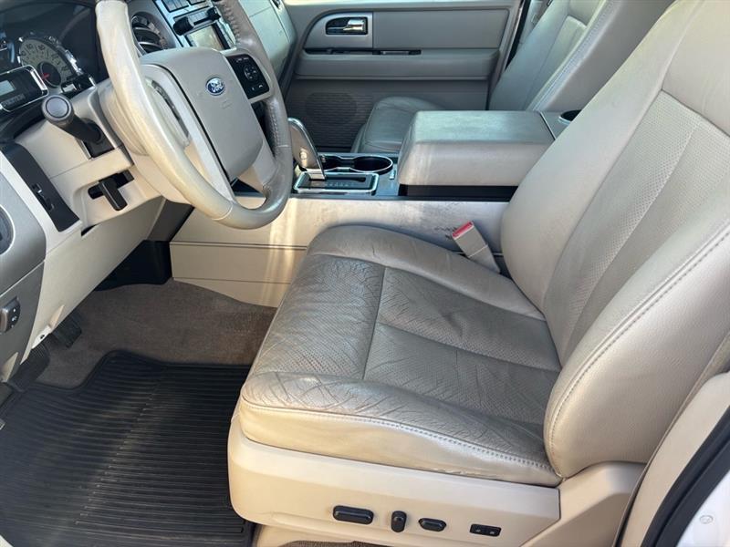 Ford Expedition EL Limited 2WD 2013