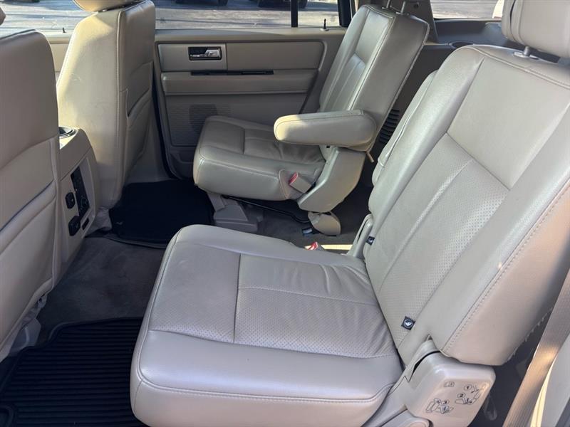 Ford Expedition EL Limited 2WD 2013