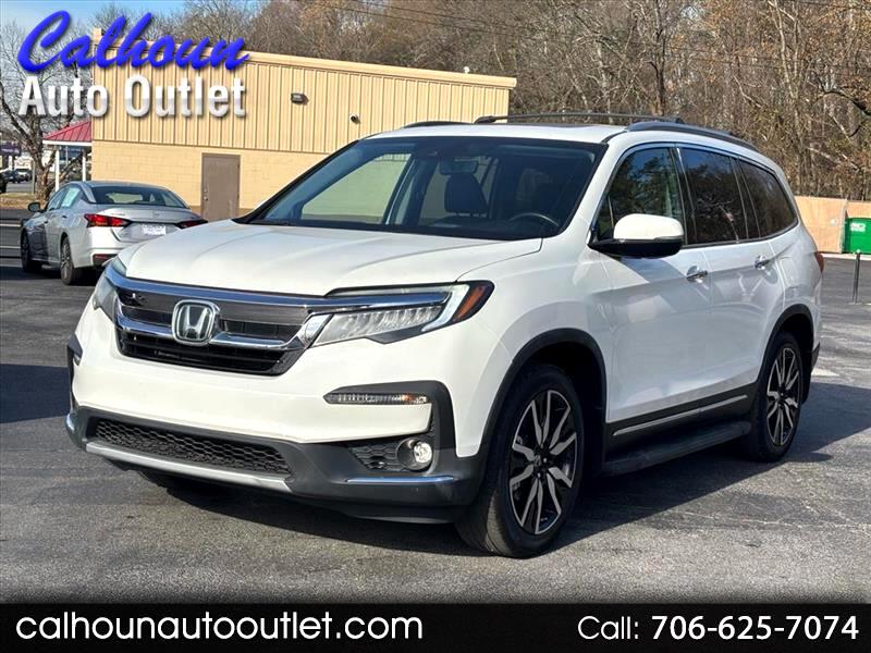 2021 Honda Pilot Touring w/Rear Captains Chairs