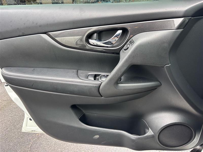 Nissan Rogue SV 2WD 2017