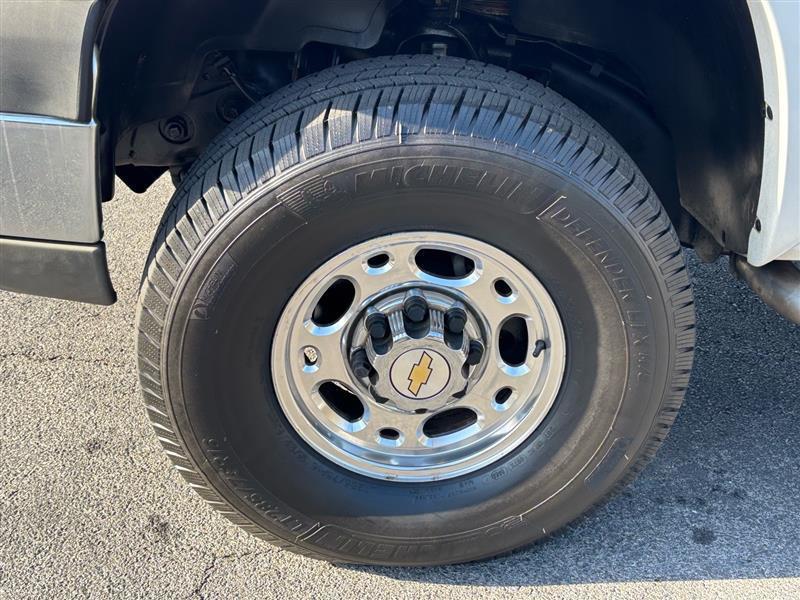 Chevrolet Silverado 2500HD LS Crew Cab Long Bed 4WD 2003