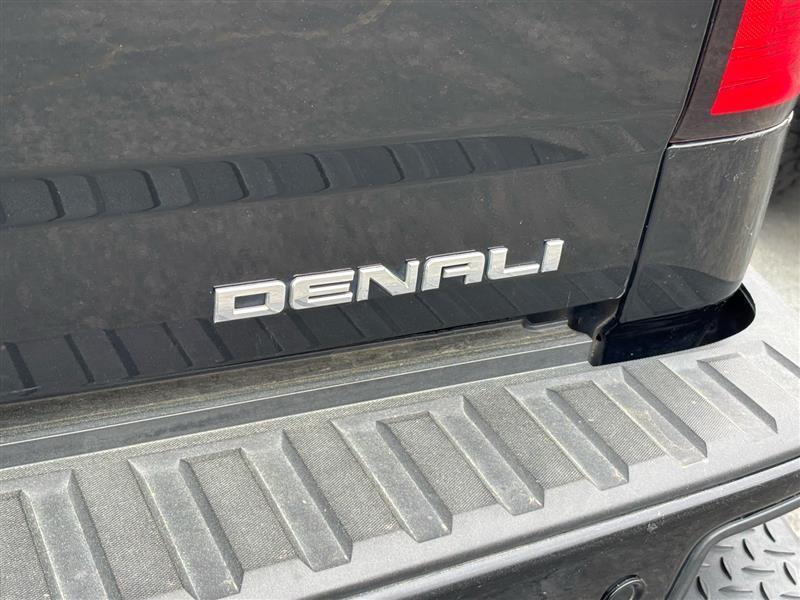 GMC Sierra 1500 Denali Crew Cab Long Box 4WD 2015