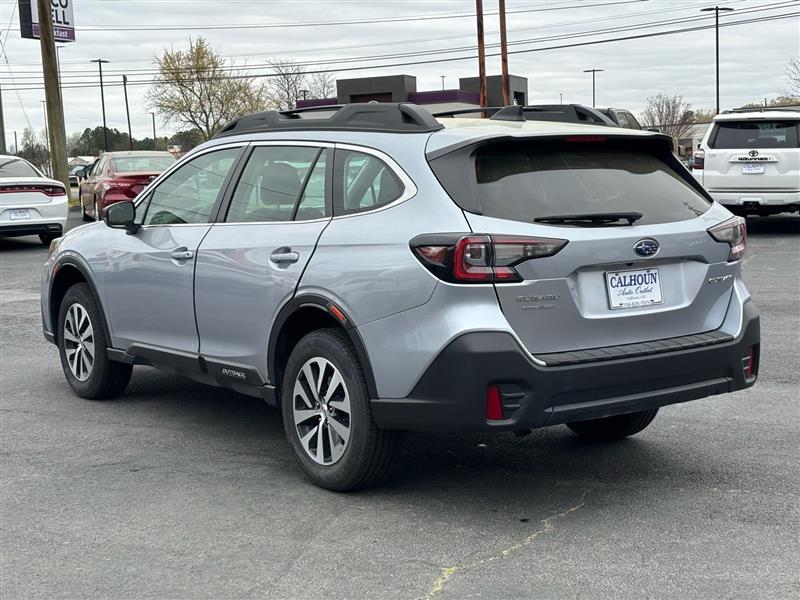 Subaru Outback Base 2022
