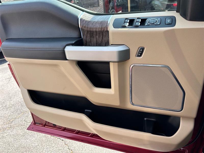 Ford F-250 SD Lariat Crew Cab 4WD 2019