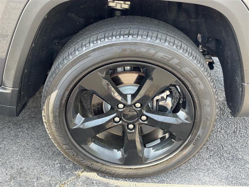 Jeep Grand Cherokee L Laredo 2023