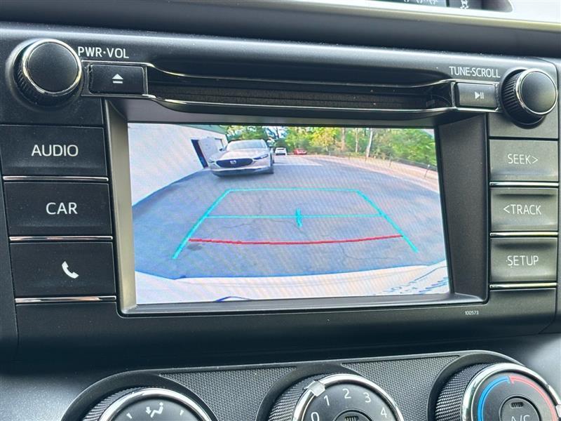 Toyota RAV4 LE FWD 2017