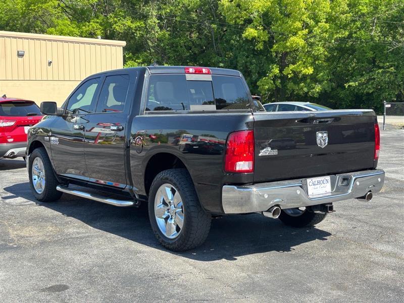 RAM 1500 SLT Crew Cab SWB 2WD 2017