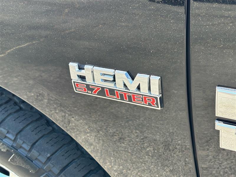 RAM 1500 SLT Crew Cab SWB 2WD 2017