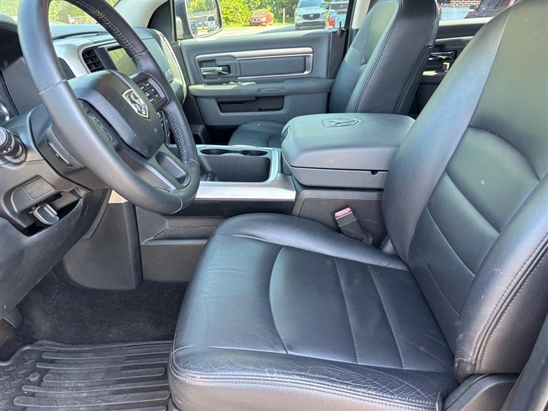 RAM 1500 SLT Crew Cab SWB 2WD 2017