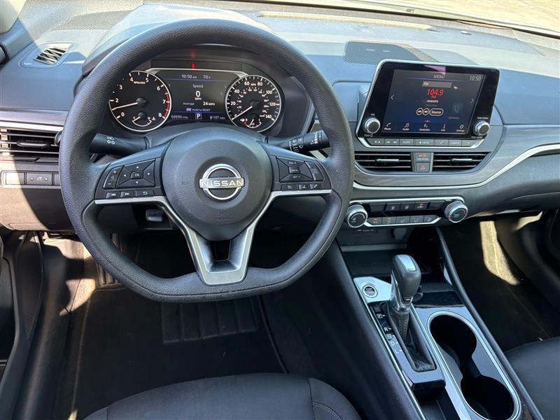 Nissan Altima 2.5 SV 2024