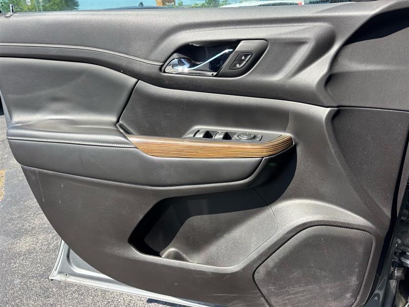 GMC Acadia SLE 2022