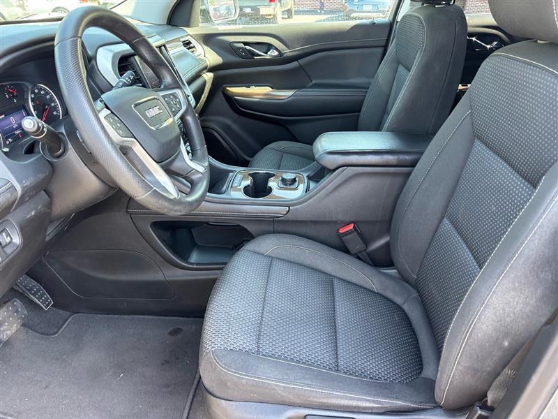 GMC Acadia SLE 2022