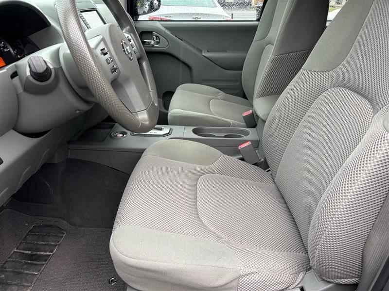 Nissan Frontier SV Crew Cab 2WD 2021
