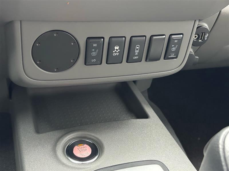 Nissan Frontier SV Crew Cab 2WD 2021