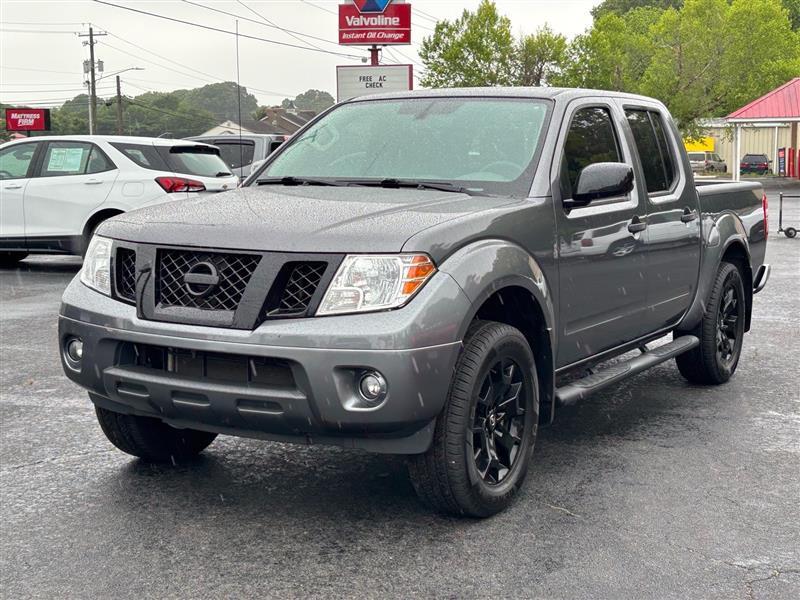 2021 Nissan Frontier SV Crew Cab 4X2 SWB's photo