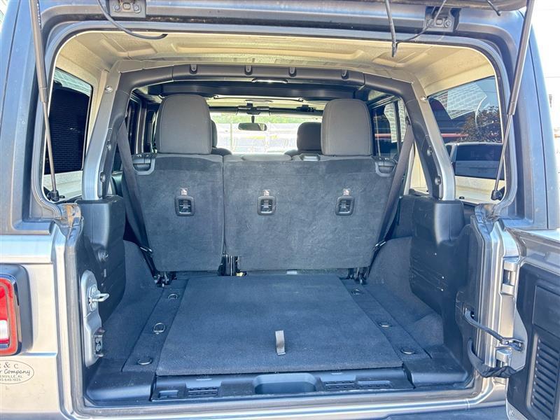 Jeep Wrangler Unlimited Sport 2018
