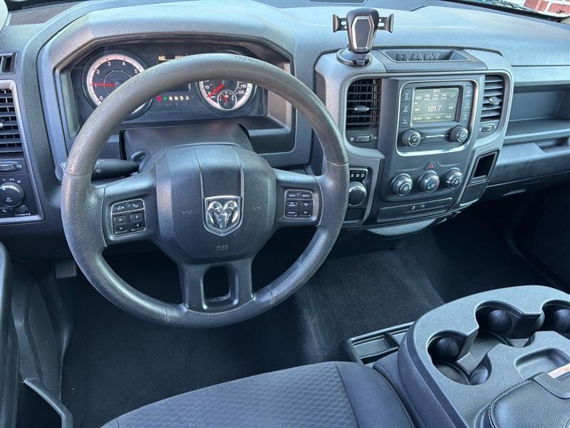 RAM 1500 Classic Tradesman Crew Cab SWB 2WD 2019