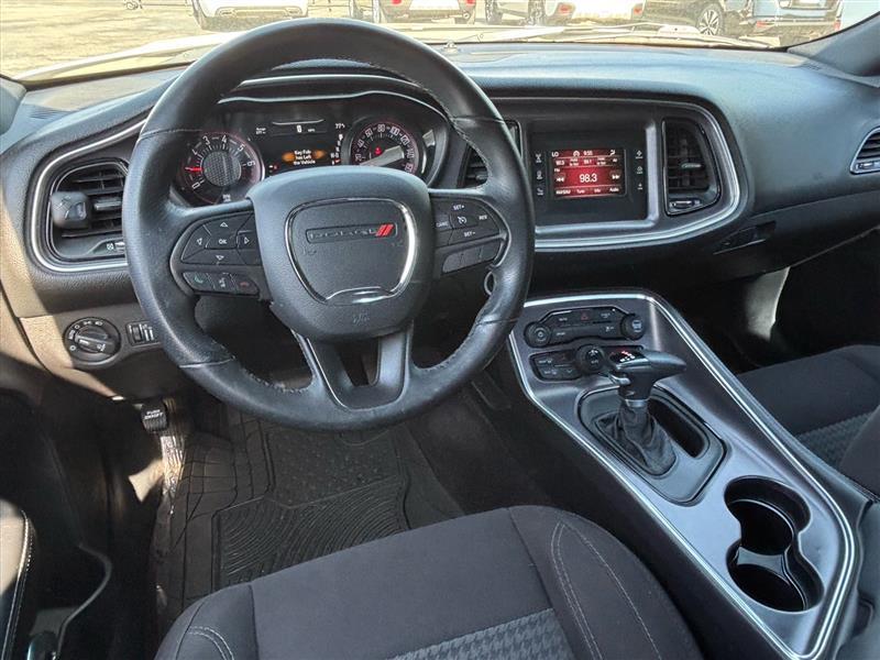 Dodge Challenger  2017