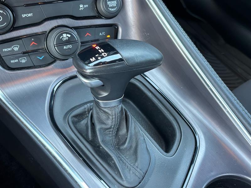 Dodge Challenger  2017