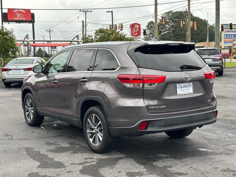 Toyota Highlander XLE FWD V6 2019