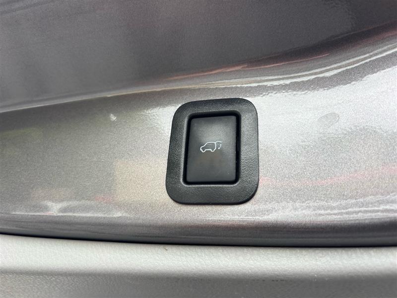 Toyota Highlander XLE FWD V6 2019