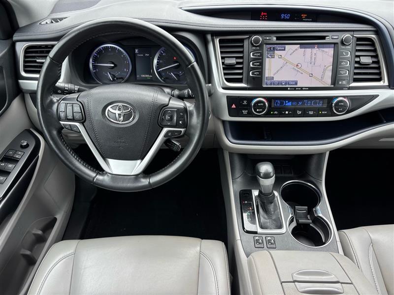 Toyota Highlander XLE FWD V6 2019