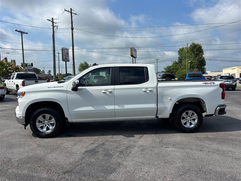 Chevrolet Silverado 1500 LT Crew Cab 4WD 2025